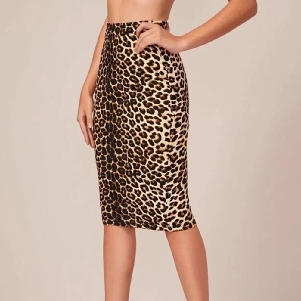 ZARA Leopard Print Stretch MIDI Skirt